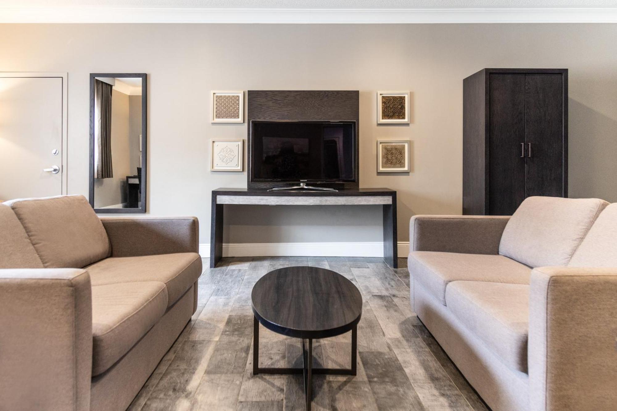 Crowne Plaza Fredericton Lord Beaverbrook By Ihg Exterior photo
